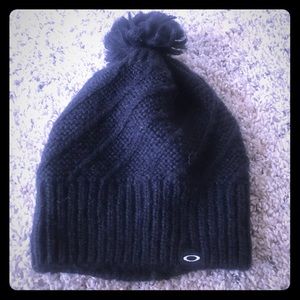 Oakley beanie hat
